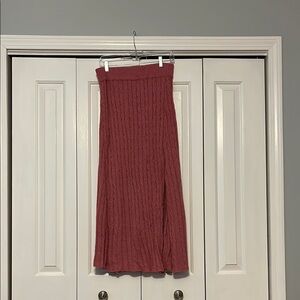 Elegant Rose Knit Skirt